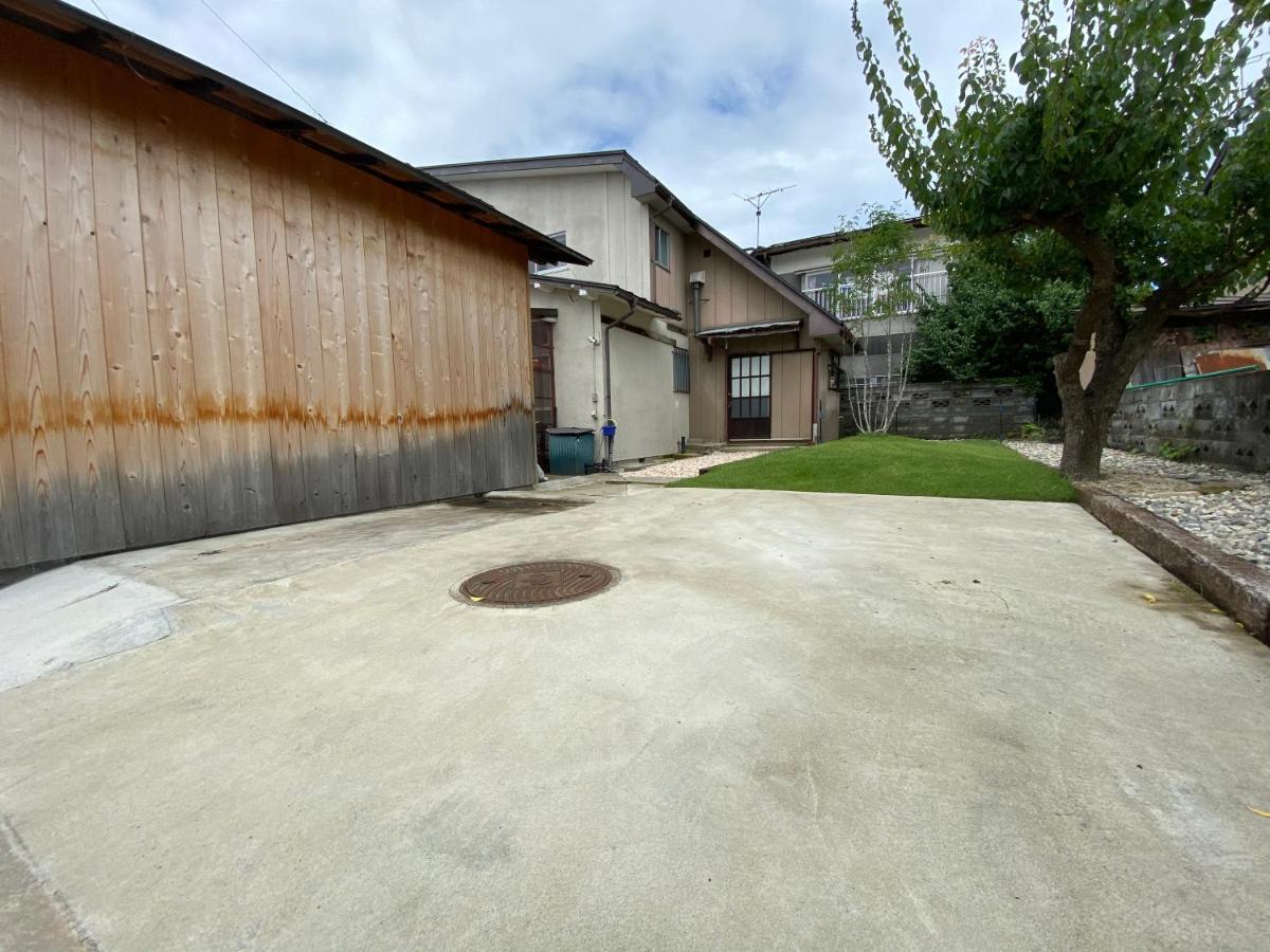 Mooi Guesthouse 日新町 Aizuwakamatsu Exterior foto